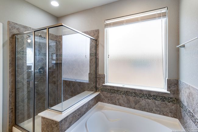 10858 Red Sage, House other with 5 bedrooms, 4 bathrooms and null parking in Helotes TX | Image 16