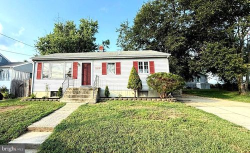 110 Alfred Ave, Hamilton, NJ, 08610-3704 | Card Image