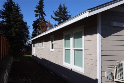 9506 Farwest Drive Sw, House other with 3 bedrooms, 2 bathrooms and 1 parking in Lakewood WA | Image 3