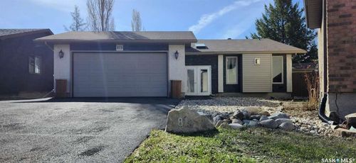 819 N Morris Cres, Regina, SK, S4X2L6 | Card Image