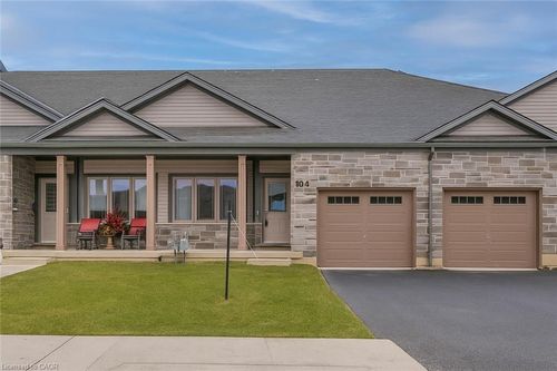 104 Cheryl Ave, Atwood, ON, N0G1B0 | Card Image