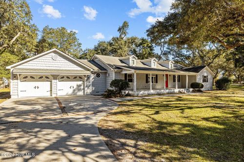 475 Island Road, Harkers Island, NC, 28531 | Card Image