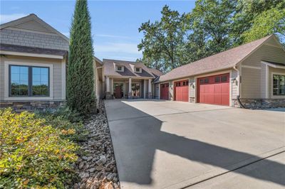 9110 Nw 81 St Street, House other with 5 bedrooms, 4 bathrooms and null parking in Weatherby Lake MO | Image 1