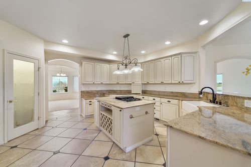 21 Alta Ln, Pasco, WA, 99301-9016 | Card Image