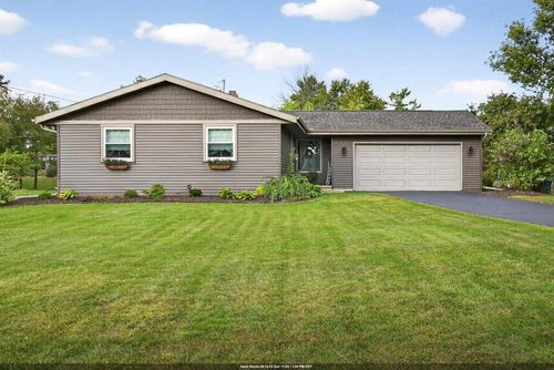 750 Wanda Ave, NEENAH, WI, 54956-1621 | Card Image