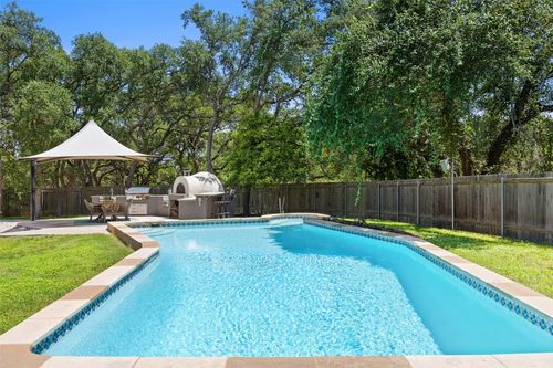 8301 Zyle Rd, Austin, TX, 78737-3404 | Card Image