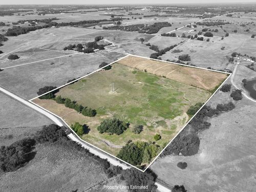 17 Ganske Rd, Burton, TX, 77835 | Card Image