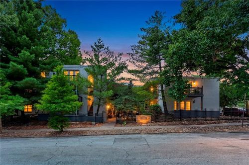 102-4500 Jefferson St, Kansas City, MO, 64111-3451 | Card Image