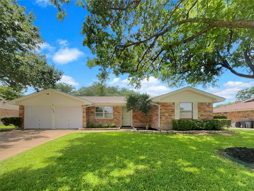 513 Crest Ridge Dr, Lakeside, TX, 76108-9419 | Card Image