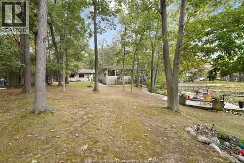 21002 Pier Rd, Wheatley, ON, N0P2P0 | Card Image