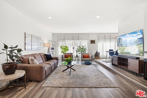 105-11820 Mansfield Ave, LOS ANGELES, CA, 90036-3018 | Card Image