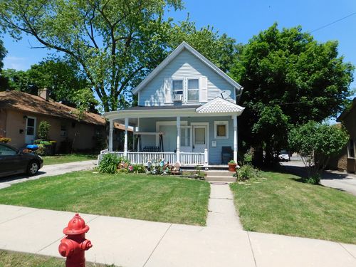 124 Cary St, Cary, IL, 60013-2706 | Card Image