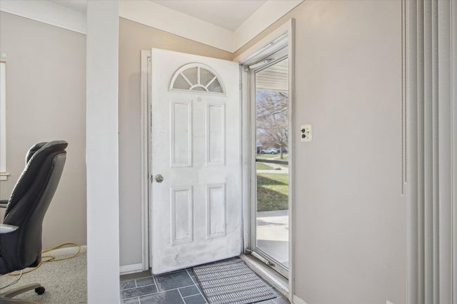 2941 Longmeadow Dr, House other with 3 bedrooms, 2 bathrooms and null parking in Trenton MI | Image 7