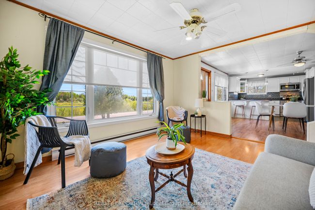 34 Ritchie Rd, House other with 3 bedrooms, 1 bathrooms and 6 parking in Cache Bay ON | Image 13
