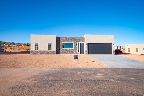 60-112 Schoppman Ln, Page, AZ, 86040-1370 | Card Image