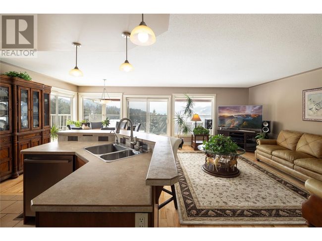 5380 Learmouth Rd, House other with 3 bedrooms, 3 bathrooms and 2 parking in Coldstream BC | Image 21