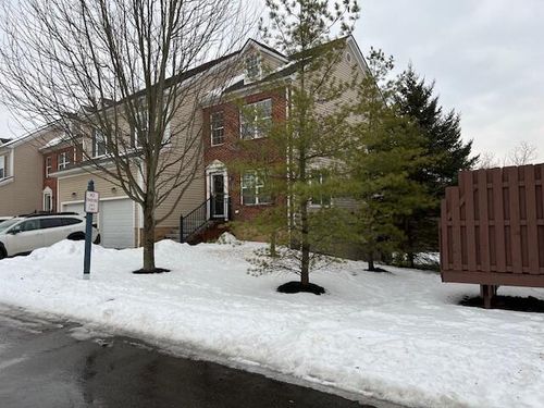 16-643-6435 Walnut Fork Dr, Westerville, OH, 43081-7124 | Card Image