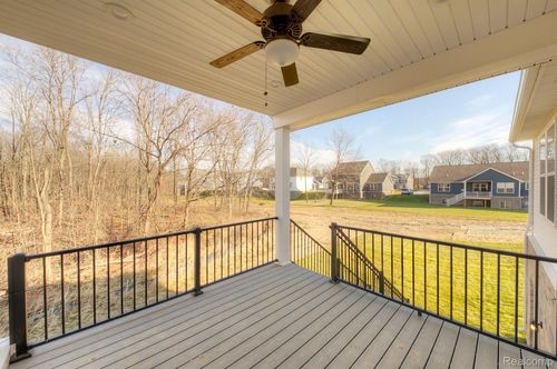 660 Birkdale Dr, Howell, MI, 48843-5812 | Card Image