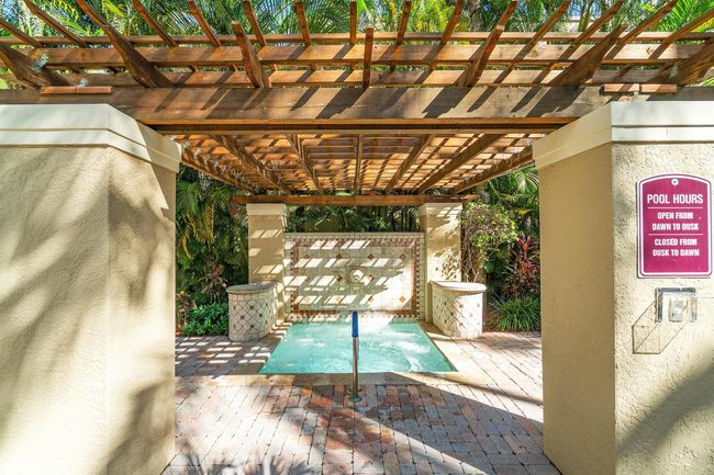 APT-105 - 720 Sapodilla Ave, Condo with 2 bedrooms, 2 bathrooms and null parking in West Palm Beach FL | Image 27