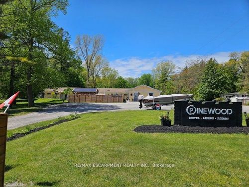 9717 Army Camp Rd, Lambton Shores, ON, N0N1J3 | Card Image