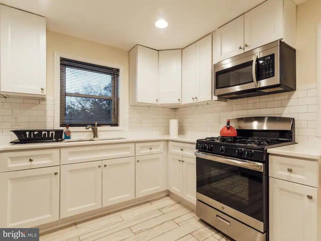 Pershing Ave, Ewing, NJ 08618