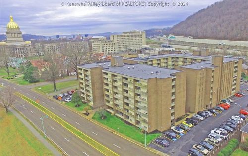 apt-423-2106 Kanawha Blvd E, Charleston, WV, 25311-2237 | Card Image
