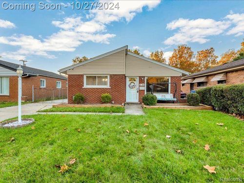 4984 Mckinley Street, Dearborn Heights, MI, 48125 | Card Image