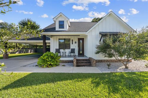 2021 Strangmeier Rd, Brenham, TX, 77833-7783 | Card Image