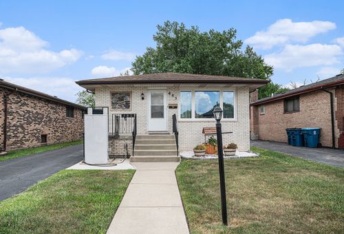 485 164th St, Calumet City, IL, 60409-6103 | Card Image