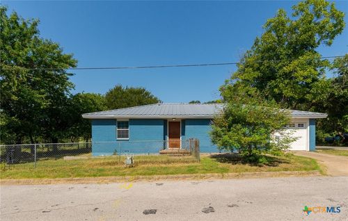 502 S 5th St, Gatesville, TX, 76528-2010 | Card Image