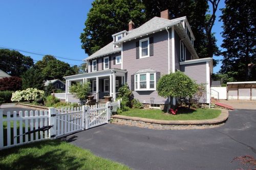 35 Peirce St, Middleboro, MA, 02346-2214 | Card Image
