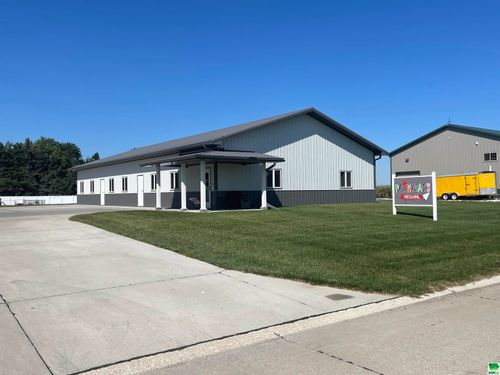 109 N 23rd St, Dakota City, NE, 68731-4111 | Card Image