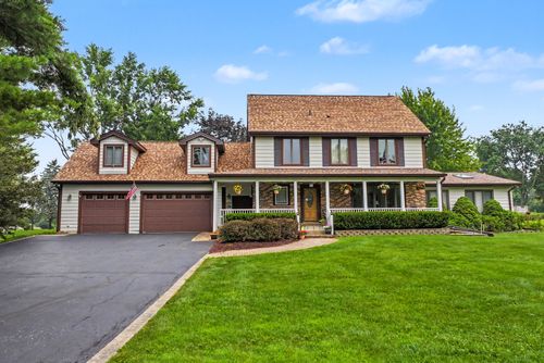 7414 Meadow Ln, Cary, IL, 60013-2368 | Card Image