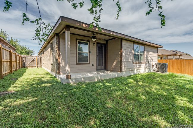 129 Buckskin Way, House other with 3 bedrooms, 5 bathrooms and null parking in Cibolo TX | Image 23