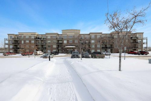 317-136B Sandpiper Rd, Fort Mcmurray, AB, T9K0J7 | Card Image