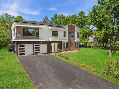 3 Tyne Ct, KENDALL PARK, NJ, 08824-1424 | Card Image