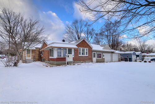 6198 Princess St, Taylor, MI, 48180-1026 | Card Image