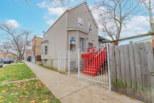 4115 W Dickens Ave, CHICAGO, IL, 60639-3621 | Card Image