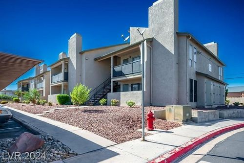 9-2981 Country Manor Ln, Las Vegas, NV, 89115-3237 | Card Image