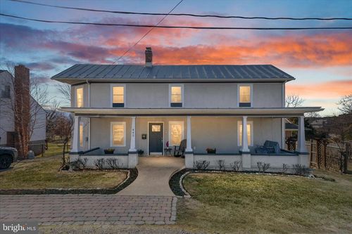 445 Ash St, STRASBURG, VA, 22657-1924 | Card Image