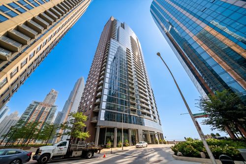 2605-450 E Waterside Dr, Chicago, IL, 60601-4728 | Card Image
