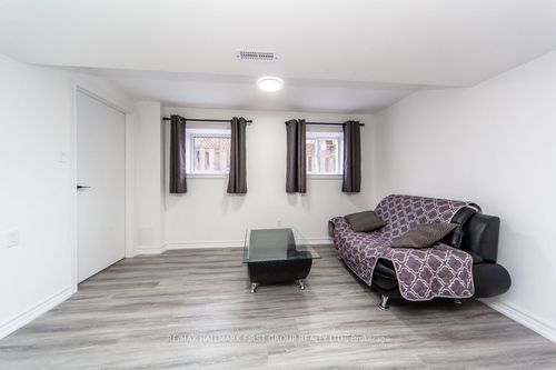 lower-1412 Major Oaks Rd, Pickering, ON, L1X2T2 | Card Image