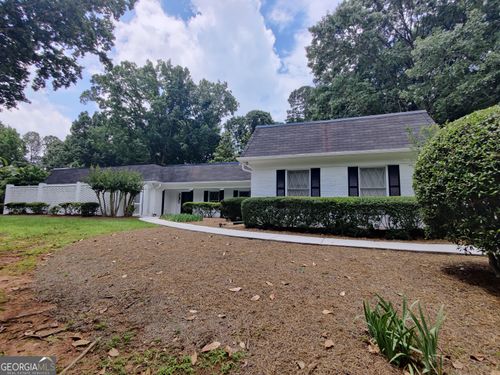 7640 Ryefield Dr, Sandy Springs, GA, 30350-5534 | Card Image