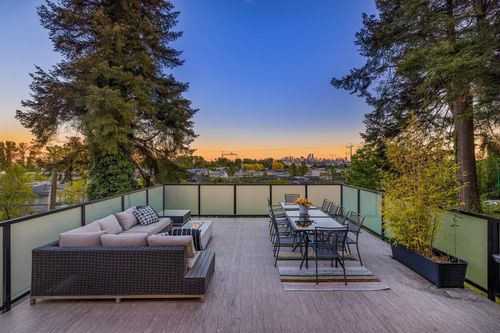 1152 W 17th St, North Vancouver, BC, V7P1W2 | Card Image