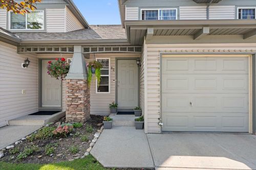82 Everstone Pl Sw, Calgary, AB, T2Y4H9 | Card Image