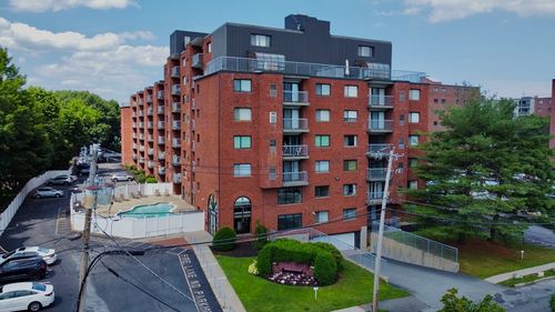 apt-111-8 9th St, Medford, MA, 02155-5190 | Card Image
