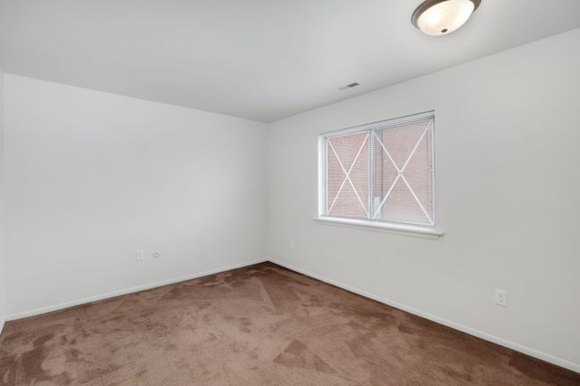 N2 - 8160 Crestview Dr, Condo with 1 bedrooms, 1 bathrooms and null parking in Sterling Heights MI | Image 8