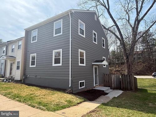 9662 Westport Ln, BURKE, VA, 22015-1965 | Card Image