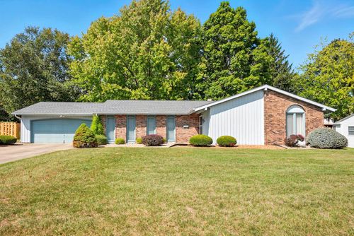 405 Hilltop Dr, Angola, IN, 46703-2220 | Card Image