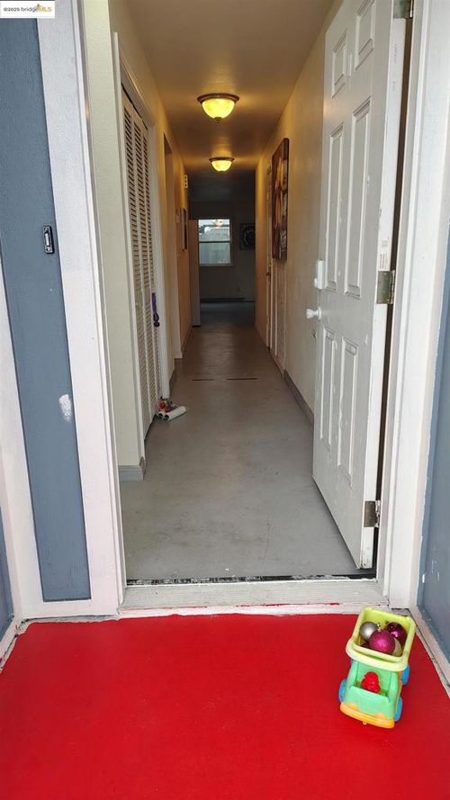 3532 3532 San Leandro St, Oakland, CA, 94601 | Card Image